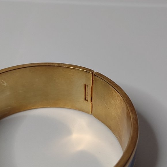 6.5 Inch Distressed Blue And Gold Tone Hinged Bangle - Picture 6 of 11